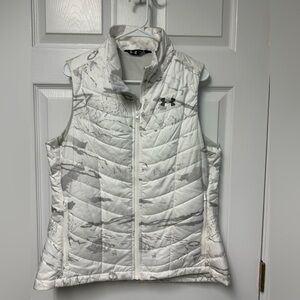 Under Armour Women's White and Gray Quilted Vest